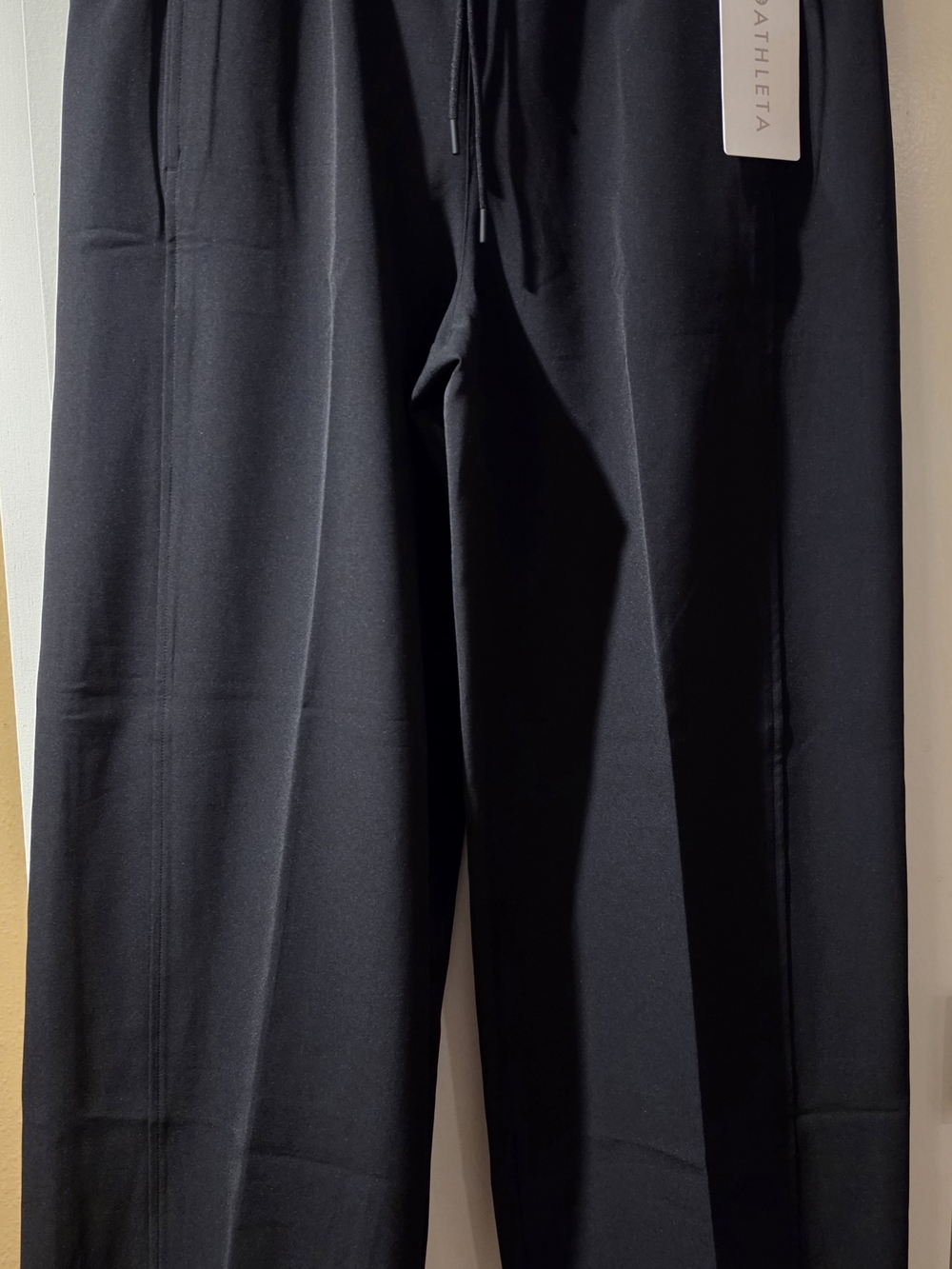 NWT Athleta Stride Pant Black Size Large Elastic Drawstring Quick Dry 658453